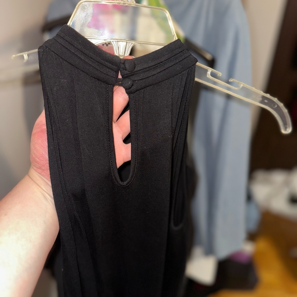 Cable & Gauge Black Halter Top - Picture 5 of 7